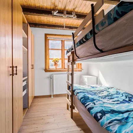 Apartment 3 Bedroom Amazing In Liseleje
